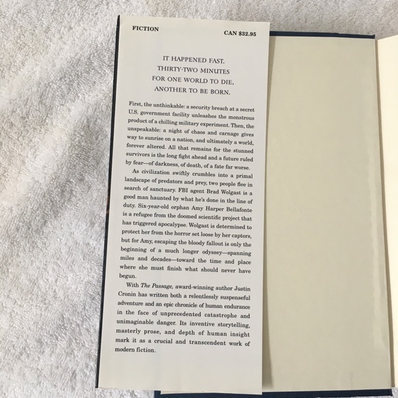 The Passage - A Novel - By Justin Cronin - Picture 3 of 5